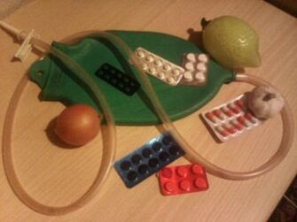 Enema y medicamentos para eliminar parásitos.