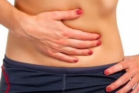 Dolor abdominal por presencia de parásitos en el cuerpo.